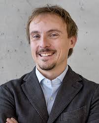 A revision of maximal oxygen consumption and exercise capacity at altitude  70 years after the first climb of Mount Everest