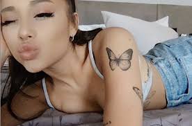 Pin On Ariana Grande
