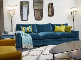 Tendance Qu On Aime Le Salon Boheme Elle Decoration Canape Velours Bleu Deco Salon Canape En Velours Bleu Canard