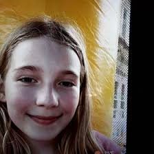 Annabelle Mccall's Instagram, Twitter & Facebook