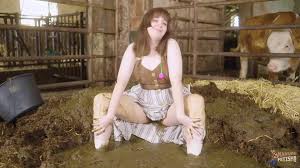 Farmers Wife in the calf shed - masturbating in dung - ThisVid.com