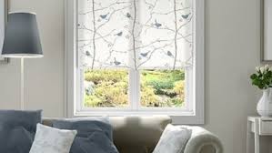 Evlerde ve ofisler pek çok ev tekstili ürünü kullanılmaktadır. Stor Perde Ev Dekorasyonu