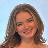 Danielle Vanderhoof's Instagram, Twitter & Facebook