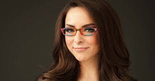 Katie Linendoll's Instagram, Twitter & Facebook