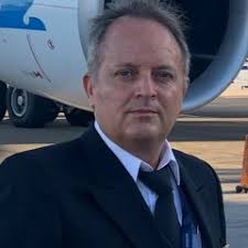 Stream Leo Mata en Cambio de frente by Tiempo FM 97.5