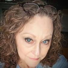 Janine Eller's Instagram, Twitter & Facebook