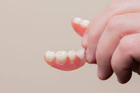 Maybe you would like to learn more about one of these? Fungsi Gigi Tiruan Perlukah Menggunakannya Jika Gigi Ompong Halaman All Kompas Com
