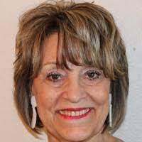 Pamela Dade's Instagram, Twitter & Facebook