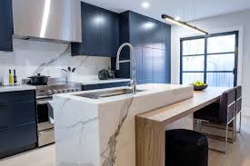 Kylah John The Scott Brothers In 2020 Property Brothers Kitchen Property Brothers Navy Cabinets