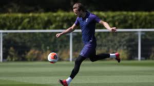 Check out our harry kane tottenham selection for the very best in unique or custom, handmade pieces from our shops. Harry Kane Looking Fit And Fine In Tottenham Training 1920x1080 Download Hd Wallpaper Wallpapertip