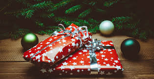 Heiligabend ist am freitag, den 24.dezember 2021 und ist kein gesetzlicher feiertag in deutschland. Heiligabend Weihnachten Und Silvester Urlaubsfakten Rund Um Den Jahreswechsel Personal Wissen De