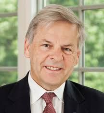 Commentary: On immigration, Youngkin distracts and deflects