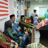 Jabatan agama islam sarawak tentukan status halal sosej ayam 'rose brand'. Jabatan Agama Islam Sarawak Bahagian Miri