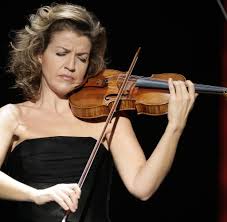 Kinder · mütter haben die möglichkeit, erfahrungsberichte anderer kur. Anne Sophie Mutter Ich Spiele Solange Mein Dekollete Vorzeigbar Ist Welt