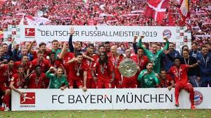 Найди таблицу бундеслига 2020/2021, таблицу последних 5 матчей бундеслига 2020/2021, статистику игры дома и в гостях. Hasil Klasemen Akhir Dan Top Skor Bundesliga Liga Jerman Bayern Muenchen Juara Lewandowski 22 Gol Tribun Batam