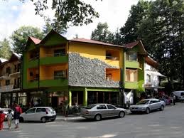 Pensiunea laski, va ofera cazare in praid si este situata la 50m de la intrare in salina praid pe dn 13a, vizavi de c. Pensiunea Izvoare Baile Olanesti Oferte De Cazare La Pensiunea Izvoare Baile Olanesti 2021