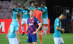 Lionel messi & frenkie de jong hugging after the match against inter milan on 2nd october 2019. Bitter Return Of Frenkie De Jong Who Wants To Be Key In Champions