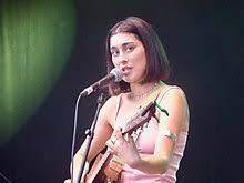 Authentisch und kraftvoll, stark und verletzlich. Elif Musikerin Wikipedia