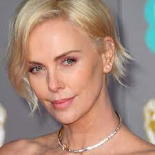 Charlize theron is enjoying her summer. Single Charlize Theron Never Wants To Live With Another Partner Again Mirror Online