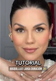 Natural Makeup Ideas for Graduation Photos