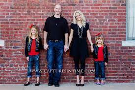 Family Picture Outfit Ideas For Urban Shoot Red And Black Kansas City Family Family Photoshoot Outfits Family Portrait Outfits Family Photo Outfits Winter