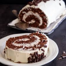 Chocolate Tiramisu Swiss Roll In 2020 Tasty Chocolate Cake Roulade Cake Cake Roll