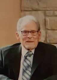 Henry Klink's Instagram, Twitter & Facebook