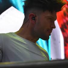 Gracias a todos por los saludos! Fue un hermoso día! Dale perro! Salud 🥃