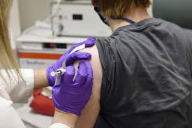 Hochwertige rollstühle, innovatives rollstuhlzubehör, moderne elektromobile und individuelle lösungen: Health Coronavirus Vaccine 002 Japan Forward
