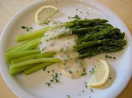 Spargel Mit Kalorienarmer Sauce Von Cookingjulie Chefkoch Spargel Kalorienarme Sossen Spargel Sosse