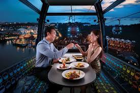 Ocean restaurant at resorts world sentosa. Top 10 Food Experiences You Should Try In Singapore Singaporefoods Eat Drink Guide