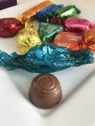 What kind of sweets are in quality street? Quality Street Chocolate Caramel Brownie Replacing Toffee Deluxe