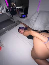 belle belinha S2 on X: Homem broxa aqui não entra  t.coafDDOnZU9m🚫 t.colKPNQcee9y  X