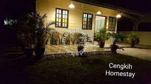 A homestay is a programme for visitors to experience village life. Homestay Pulau Pinang Accommodation Homestays For Rent In Teluk Bahang Penang Mudah My