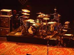 Dave Grohl S Them Crooked Vultures Drum Kit Drum Kits Dave Grohl Drums