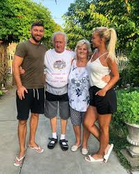 Újra összejött hódi pamela és vőlegénye, tóth bence. Pamela Hodi S Feet Wikifeet