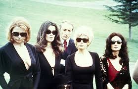 Invasion of the Bee Girls (1973) | Gallery - Photos | ČSFD.cz