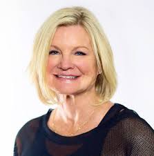 Meet Our Tribe: Renee Houle @rbhoule is a native Texan and general fitness  enthusiast who fell in love 🥰 with Lagree 7 years ago. In 2015, she  decided to share that love