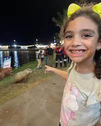 Feliz dia dos pais meu papaizinho lindo🤩 Obrigada por ser o melhor pai do  mundooo, o papai mais amoroso e o mais brincalhão! Te amo infinitamente ❤️  @bs_menezes