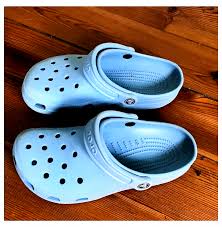 Crocs Shoes Light Blue Crocs Color Blue Size 8 Crocs Shoes Light Blue Crocs Color Blue Size 8 Shoes In 2020 Blue Crocs Crocs Fashion Crocs Shoes