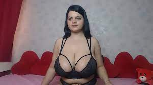 Massive Huge Natural Boobs Camgirl Chaturbate - XVIDEOS.COM