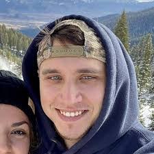 Ariel Holley's Instagram, Twitter & Facebook