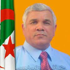 أشكر محمد عواد على رؤيته التي ما عادت موجودة بكثرة، وعلى تذكيره لنا بالجانب الأخلاقي والإنساني لهذه اللعبة التي نعشقها، وبأنها محمد عواد شاب معروف في الاوساط الرياضيه بتحليل المبارايات ، دمج في هذا الكتاب خبرته الكرويه وخبرته الحياتيه ، فكان الناتج. Ù…Ø­Ù…Ø¯ Ø²ÙŠÙ† Ø§Ù„Ø¯ÙŠÙ† Ø¹ÙˆØ§Ø¯ÙŠ Ø§Ù„Ù…Ù†Ø´ÙˆØ±Ø§Øª ÙÙŠØ³Ø¨ÙˆÙƒ