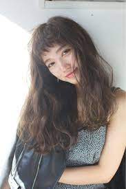 春は前髪でイメチェン ベビーバングス が可愛いって噂 オン眉 ロング ロングヘア ロングパーマ