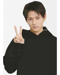 まーはinstagramを利用しています 真顔のピース パーカー男子大好きですっ 今日はsoda買おうか悩んで我慢したぞーっ 岸くんごめんよ ᐞ 今本を増やす勇気がなーい でも 紫耀くんなら普通に買うね うん 平野紫耀 紫耀くん しょうくん キン