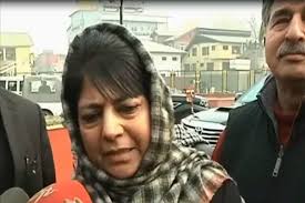 Farooq Abdullah once said bombard Pakistan, throw Hurriyat leaders into  Jhelum: Mehbooba Says NC's only mission is to grab power by hook or crook  Srinagar, Dec 06 (KNS): Chief Minister Mehbooba Mufti