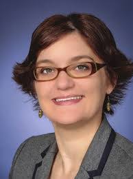 Darcy Sharp's Instagram, Twitter & Facebook