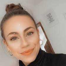 Alyssa Arndt's Instagram, Twitter & Facebook