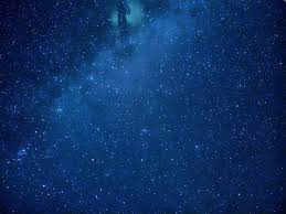 On le voit dans le ciel, surtout le jour et s'il n'y a pas trop de nuages. Levez Les Yeux Observez Le Ciel Nocturne Le Hollandais Volant