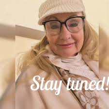 WELL KNOWN WESTERN ARTIST, Kenneth Hurley , is stuck in the hospital before  his big back surgery Tuesday morning...we are waiting for the doctor to  come explain it all to us. Stay tuned!